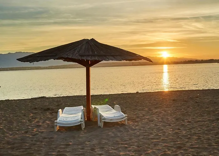 شقة Modern With Sea View In Pag, 40 Sqm باغ