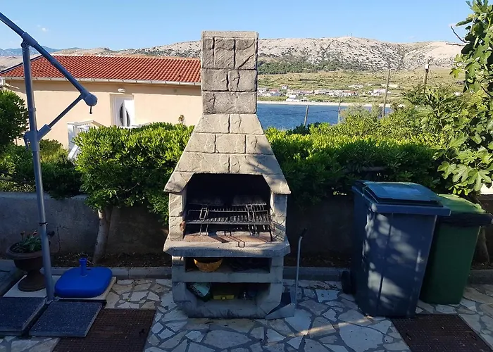 Modern With Sea View In Pag, 40 Sqm باغ