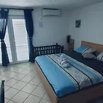 Modern With Sea View In Pag, 40 Sqm Apartman *