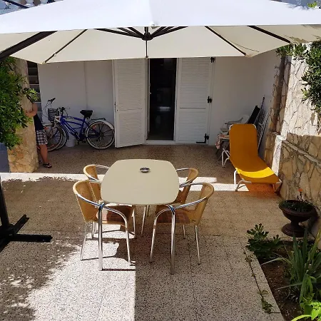 Apartman Modern With Sea View In Pag, 40 Sqm Pag Town