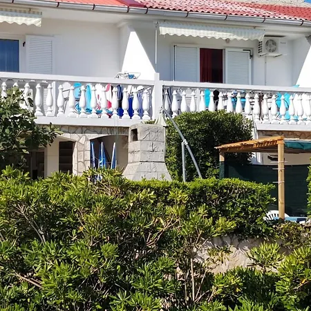 Modern With Sea View In Pag, 40 Sqm Apartment *