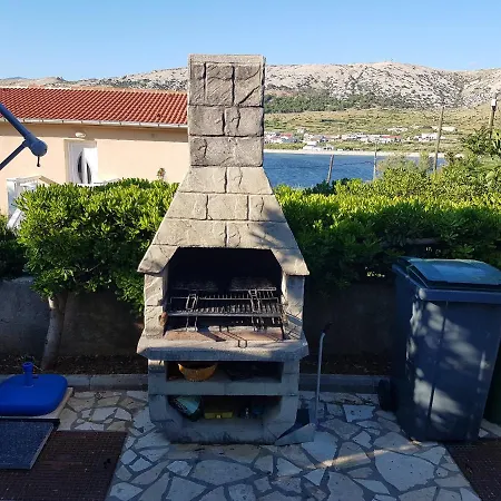 Modern With Sea View In Pag, 40 Sqm 帕格