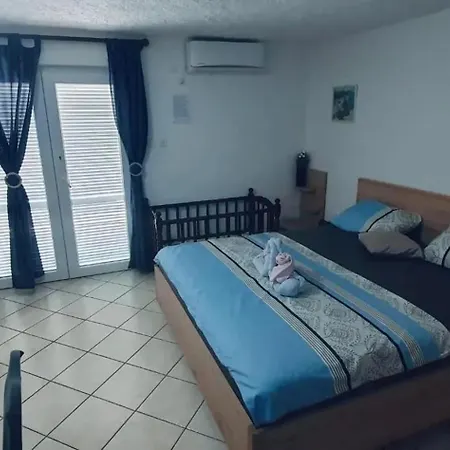 Modern With Sea View In Pag, 40 Sqm Апартаменты *