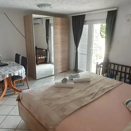 Modern With Sea View In Pag, 40 Sqm Lägenhet Pag Town