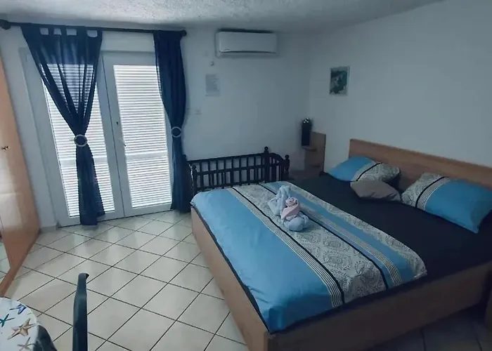 Modern With Sea View In Pag, 40 Sqm Lägenhet *