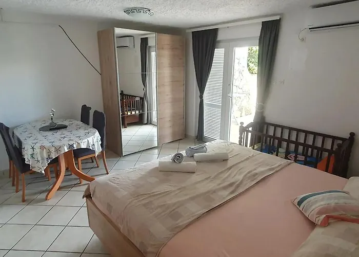 Modern With Sea View In Pag, 40 Sqm Lägenhet Pag Town